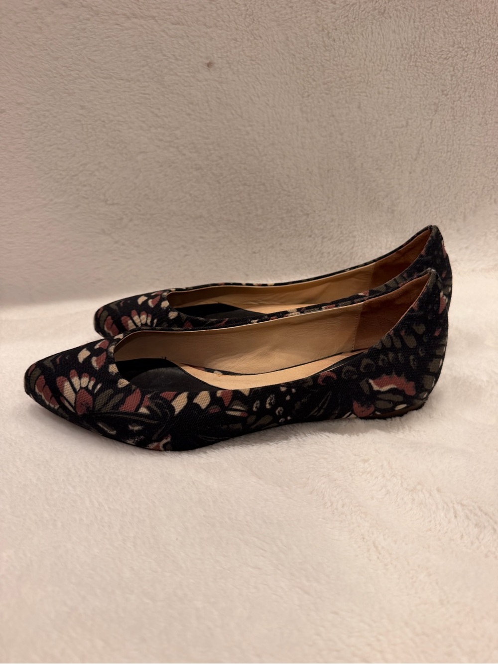 Alexander McQueen Black Camo Floral Pointed Flats
